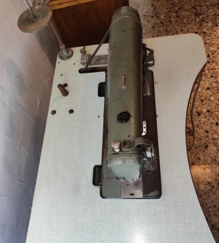 Máquina de coser industrial Refrey 906