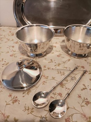 Conjunto azucareros y bandeja plateado