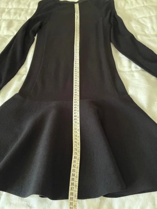 Vestido negro corto punto R.V.