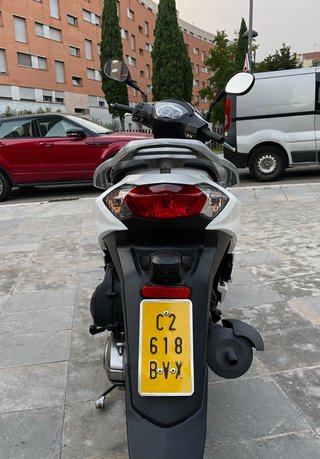 Ciclomotor Peugeot Tweet 49cc 4T (2016) - Blanco