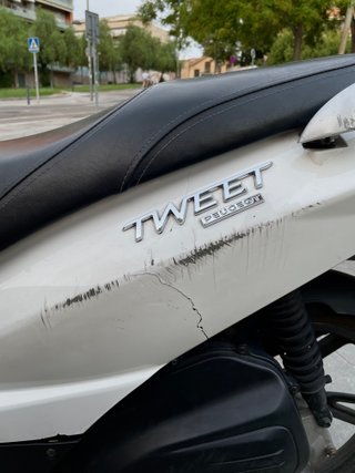 Ciclomotor Peugeot Tweet 49cc 4T (2016) - Blanco