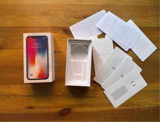 Scatole iPhone X e iPhone 5S