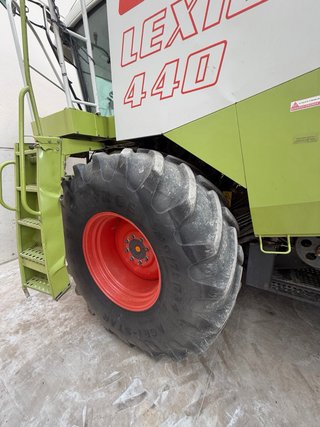 Cosechadora Claas Lexion 440