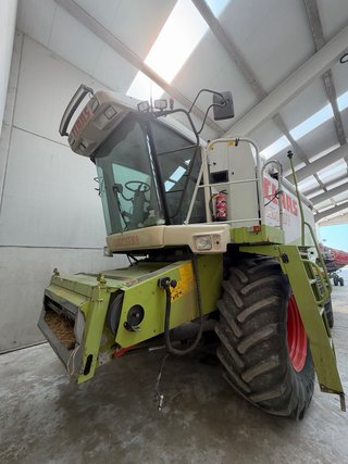 Cosechadora Claas Lexion 440