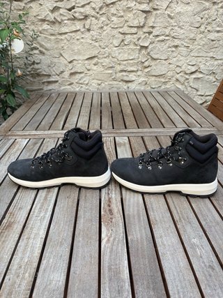 Botas Helly Hansen Talla 44.5 Negras