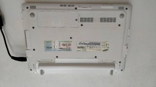 Samsung N150 Notebook Giallo in buone condizioni