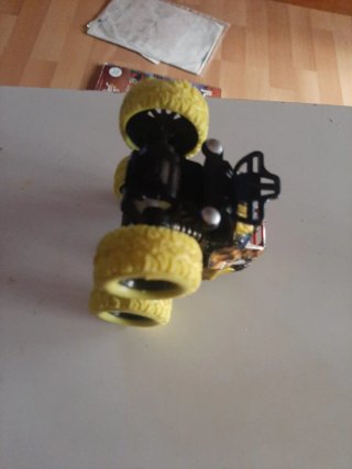 Coche de juguete monster truck