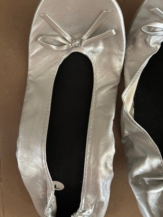 Bailarinas plateadas plegables para eventos.Nuevas