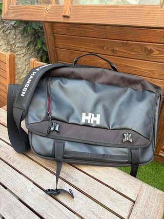 Bolso Helly Hansen Negro 45x35cm