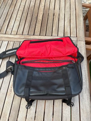 Bolso Helly Hansen Negro 45x35cm