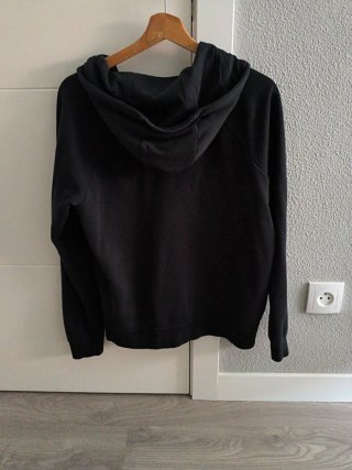 Chaqueta Nike Negra con Cremallera