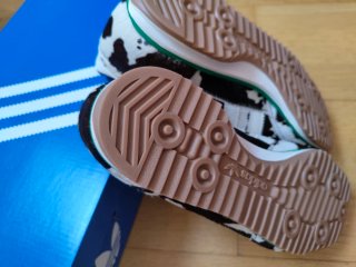 Zapatillas Adidas Cow Print