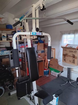 Máquina de gimnasio multifunción