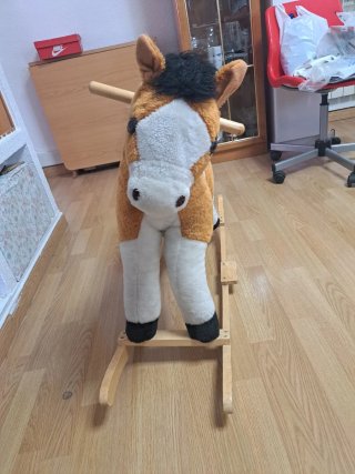 Caballo Mecedora con Sonido y Movimiento