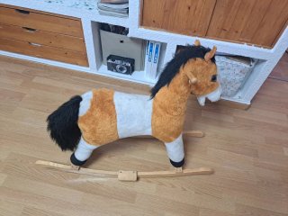 Caballo Mecedora con Sonido y Movimiento