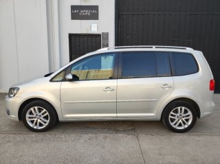 Volkswagen Touran 1.6TDI (Bola de remolque)