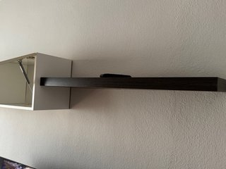 Mueble de salón blanco colgante