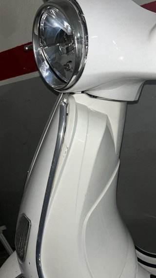 Vespa LX 50 Blanca