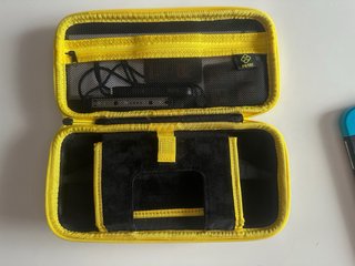 Nintendo Switch (Roja y Azul)