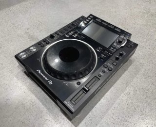 Pioneer DJ CDJ-2000NXS2 + Flightcase