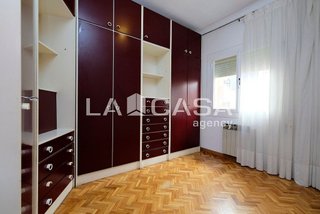 Piso en venta en El Turó de la Peira en Barcelona