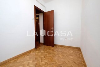 Piso en venta en El Turó de la Peira en Barcelona