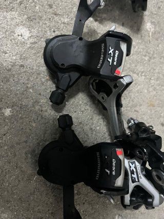 Desviadores e Manetes Shimano XT