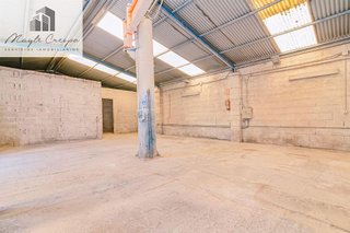 Nave industrial en venta en Santa Adela - Parque Leyva Loro en Atarfe
