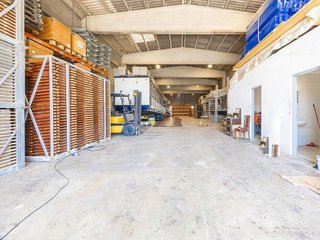 Nave industrial en venta en Vilamalla