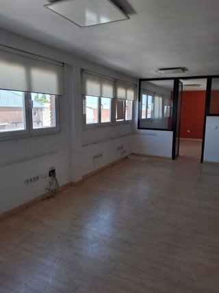 Nave industrial en venta en Montserrat - Parque Empresarial en San Fernando de Henares