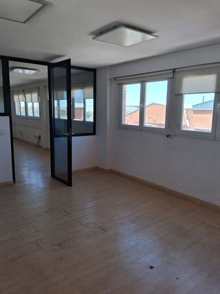Nave industrial en venta en Montserrat - Parque Empresarial en San Fernando de Henares