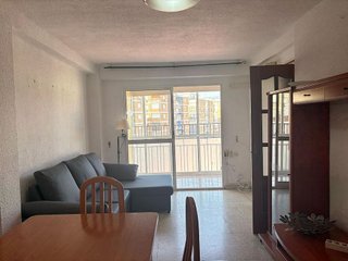 Piso en venta en Parque Victoria Eugenia en Málaga