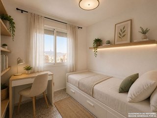 Piso en venta en Parque Victoria Eugenia en Málaga