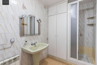 Piso en venta en Camino de Ronda - Rosaleda en Granada