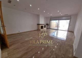 Casa adosada en venta en Via Europa - Parc Central en Mataró