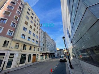 Piso en alquiler en Plaza España - Villa Pilar - Reyes Católicos - Vadillos en Burgos