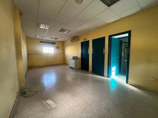 Local comercial en venta en Parque Atlántico - Los Arcos - Aeropuerto Viejo en Sevilla