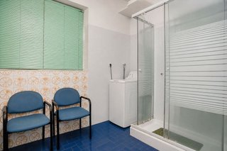 Local comercial en venta en Pubilla Cases en Hospitalet de Llobregat, L´