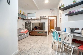 Local comercial en venta en Pubilla Cases en Hospitalet de Llobregat, L´