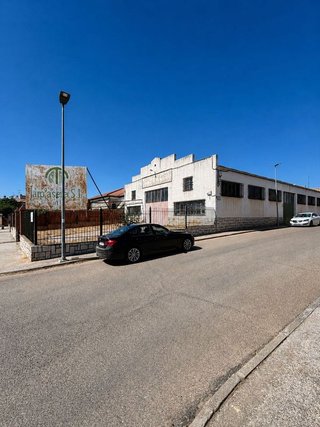 Nave industrial en venta en Guadamur