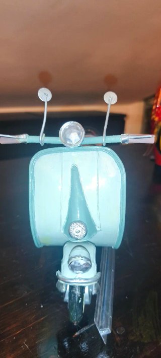 Modellino Vespa Piaggio 150 Special Anni 60