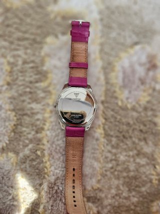 Reloj Guess Rosa y Plateado