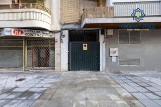 Garaje en venta en Camino de Ronda - Rosaleda en Granada