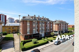 Garaje en venta en Alisal - Cazoña - San Román en Santander