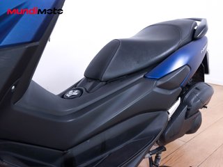 YAMAHA NMAX