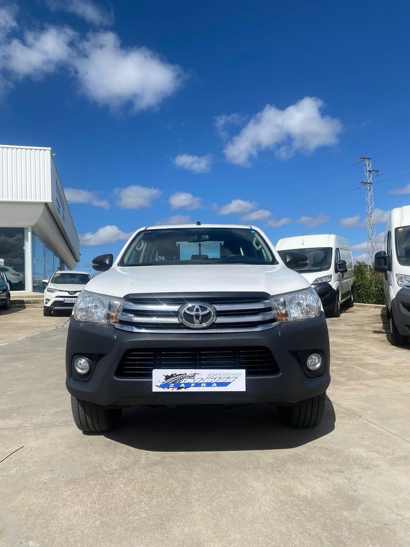 Toyota Hilux 2020 - foto 1