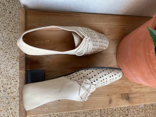 Zapatos vintage Beige Mujer