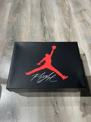 Jordan 4 Verde y Blanco Talla 42
