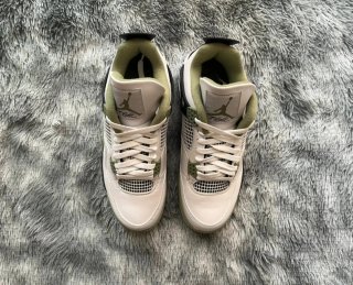 Jordan 4 Olive Green Talla 40