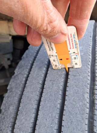 Neumáticos camión 215/75R17.5 Linglong KLS200